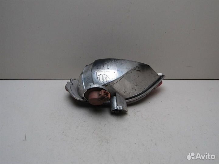 Фонарь задний в бампер правый Renault Scenic 2009