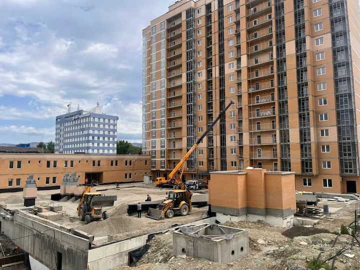 3-к. квартира, 92 м², 10/16 эт.