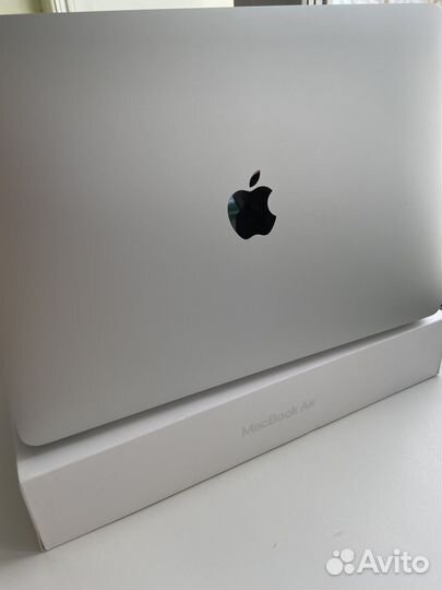 Apple MacBook air 13 2020 m1 8gb 256