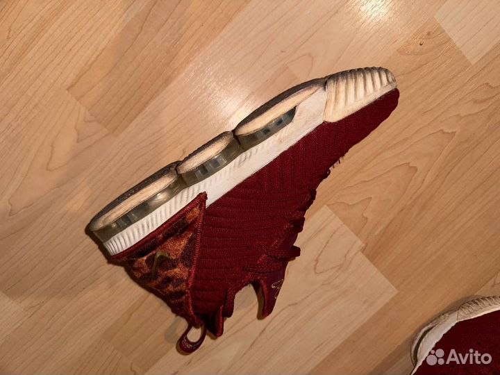 Nike Lebron 16 XVI