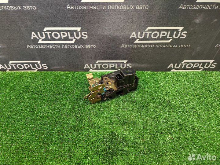 Замок двери передний правый Chevrolet Aveo T200