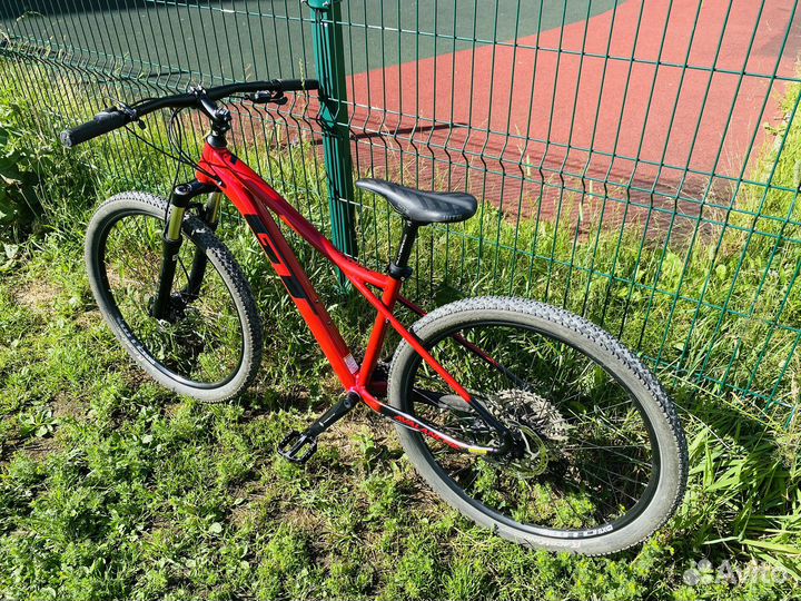 Велосипед GT avalanche elite 27.5 (размер S) 2021г