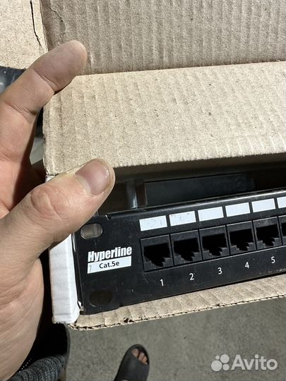 Патч панель на 24 юнита Hyperline Cat.5e