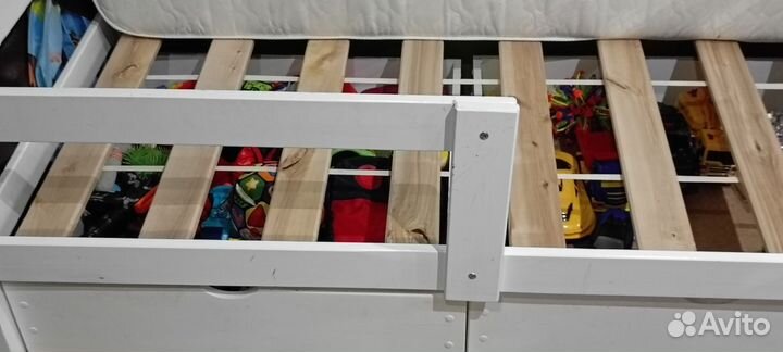 Кровать с матрасом