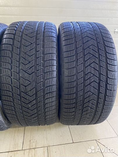 Pirelli Scorpion Winter 265/35 R22 и 285/35 R22 106V