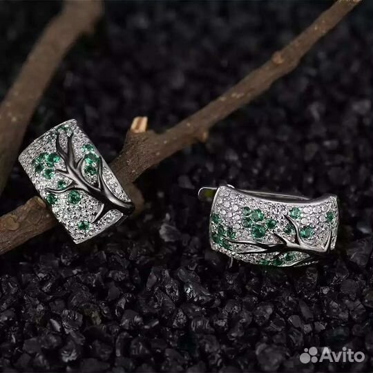 Красивые наборы украшений. Новые, выбор