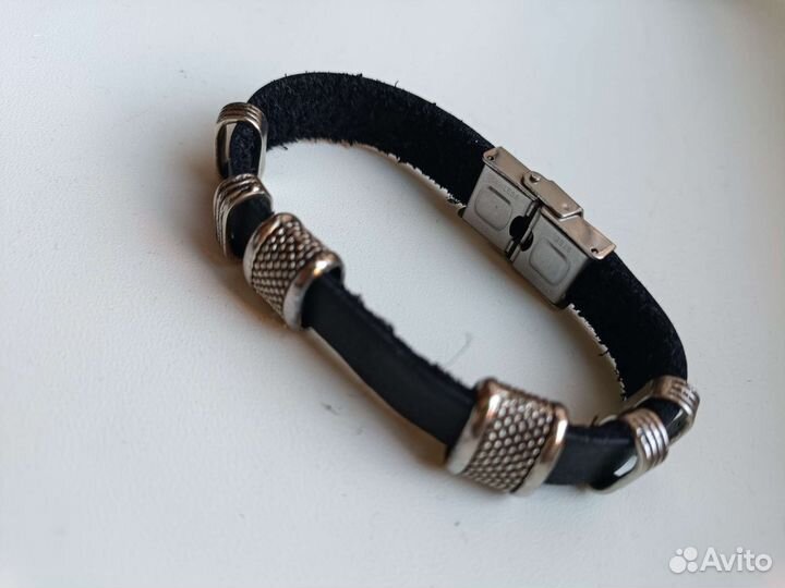 Кожаный браслет мужской