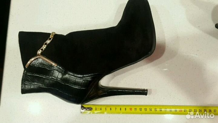Продам ботильоны новые