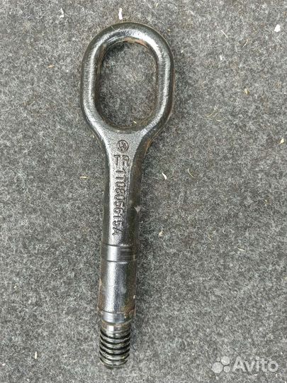 Буксировочный крюк Volkswagen