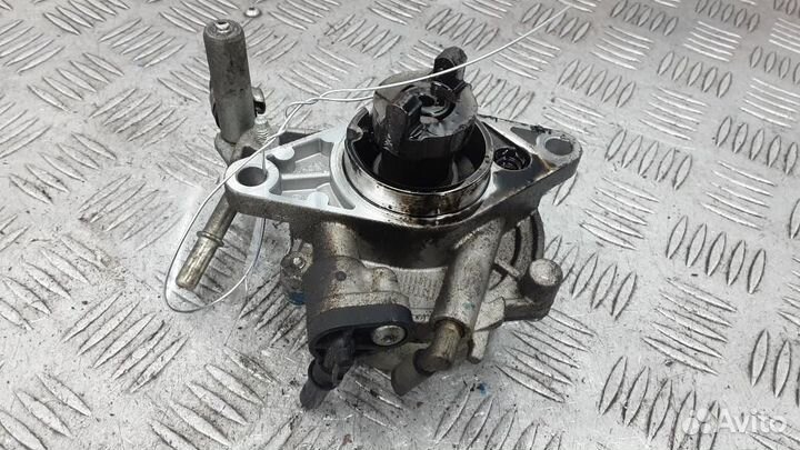 Насос вакуумный Opel Astra J