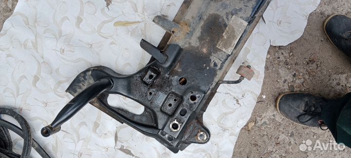 Подрамник двигателя форд фьюжн фиеста mk5