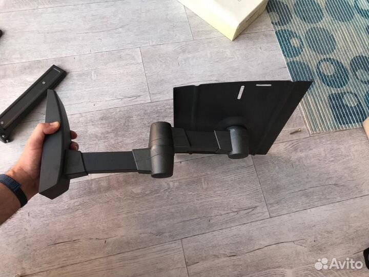 Кронштейн для телевизора поворотный