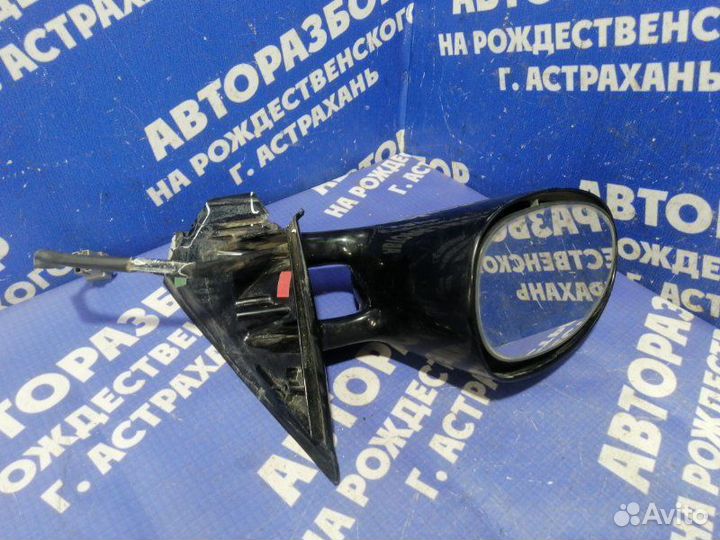 Левое зеркало Dodge Stratus седан 2001