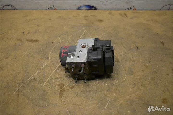 Блок ABS Toyota Corolla E120 хэтчбек 5Д 3zzfe 1.6