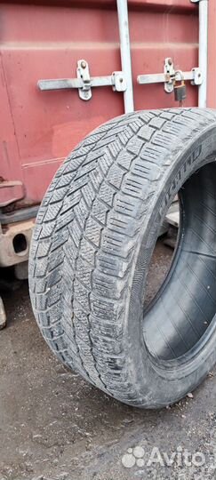 Michelin X-Ice Snow 255/45 R18