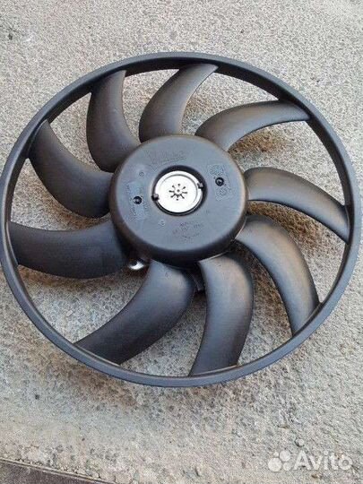 Вентилятор радиатора Audi Q5,A4,A5,A6,A7