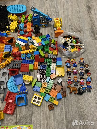 Lego duplo 10875 и 10812