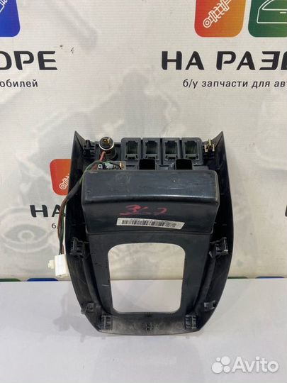 Накладка на центральную консоль (торпеды) Geely