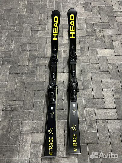 Горные лыжи head