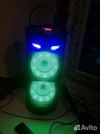 Блютуз колонка с радио