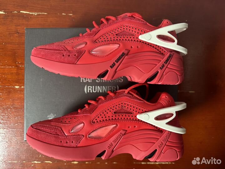 Raf Simons Cylon-21 Red - 40EU