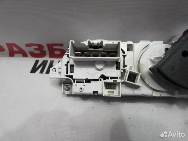 Блок управления отопителем для Ford Focus 2 2005
