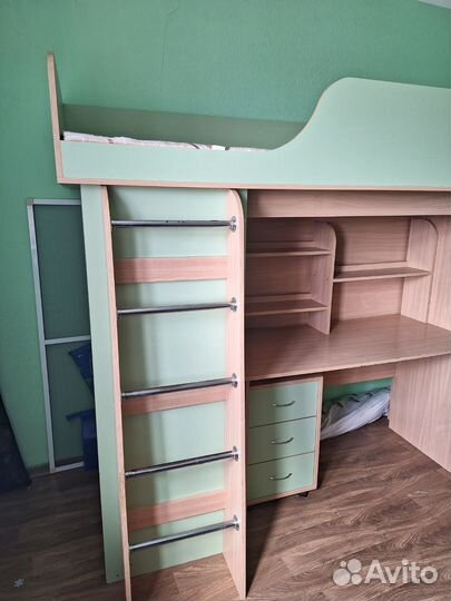 Двухъярусная кровать домик бу