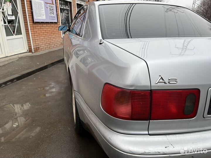 Audi A8 4.2 AT, 1997, 350 000 км