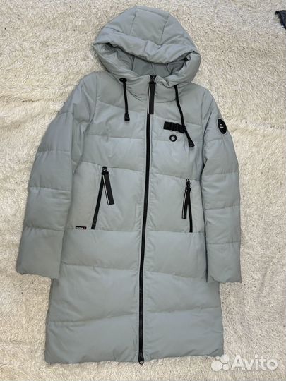 Пуховик женский зимний