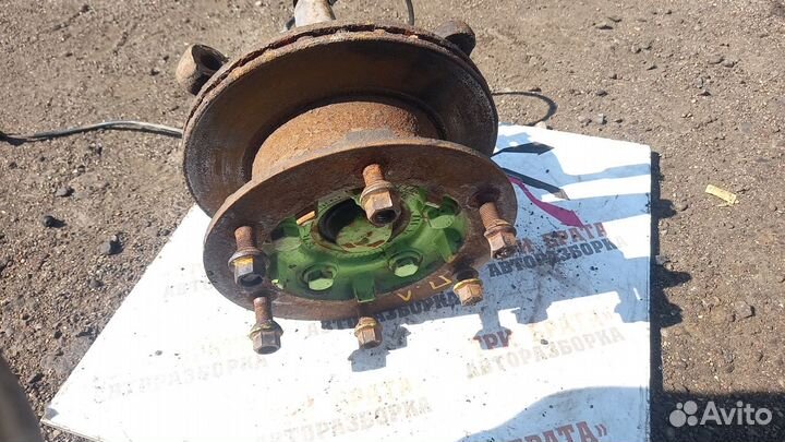 Кулак поворотный ступица передняя левая Лев