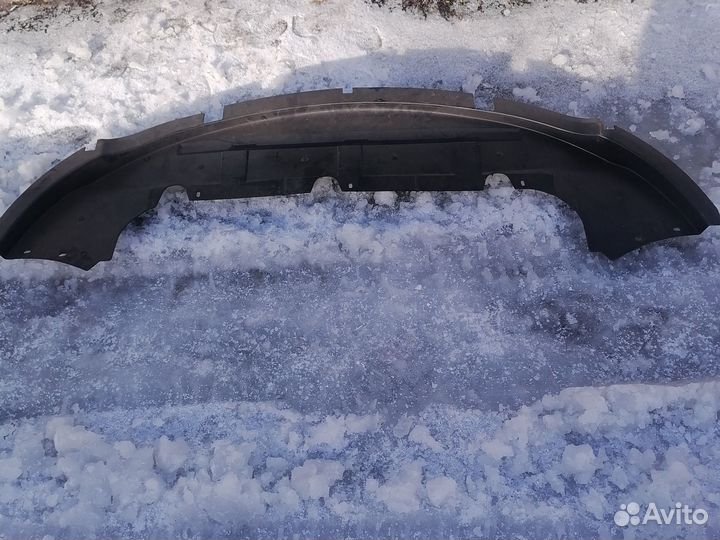 Вставка в бампер передний ford