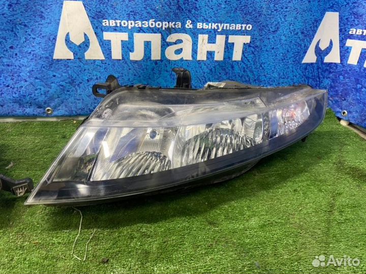 Фары Honda Civic 5D R18A2 2007