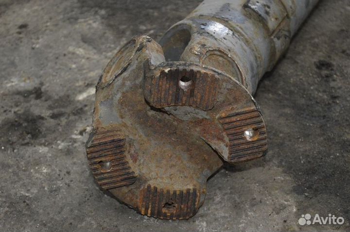 Карданный вал DAF XF95 (01.02-12.06)