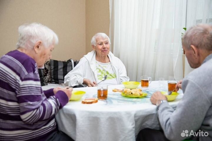 Помощник по уходу за пожилыми в пансионат