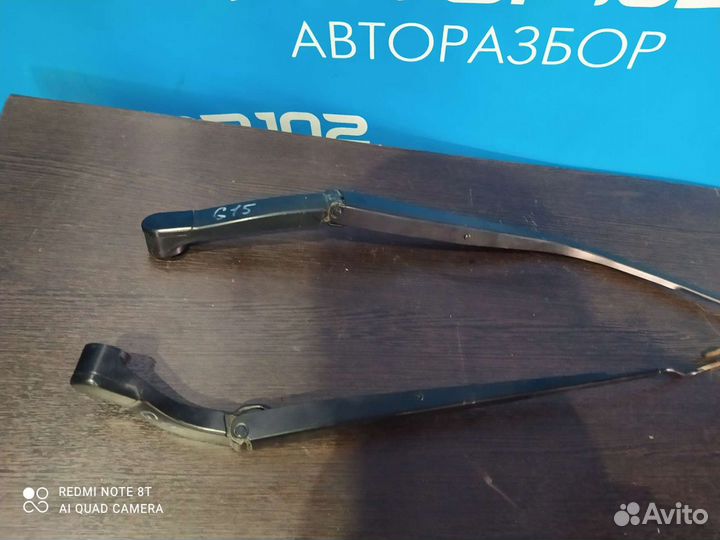 Поводок дворника Nissan Almera G15 / Ниссан Альмер