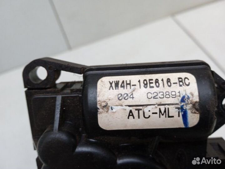 Моторчик заслонки отопителя Jaguar S-Type 3.0 2000