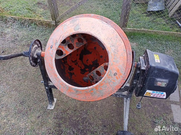 Бетономешалка бу