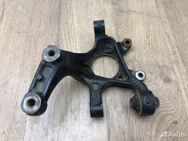 Кулак поворотный задний правый Kia Ceed 2018+