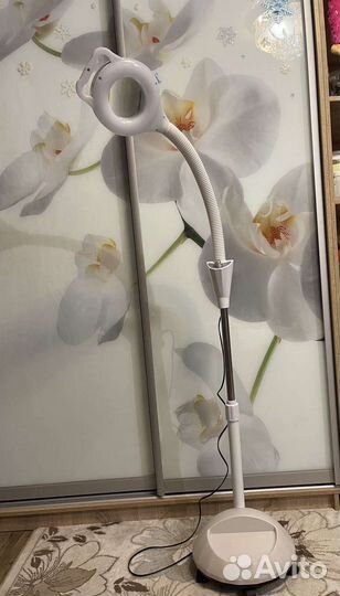 Лампа лупа напольная