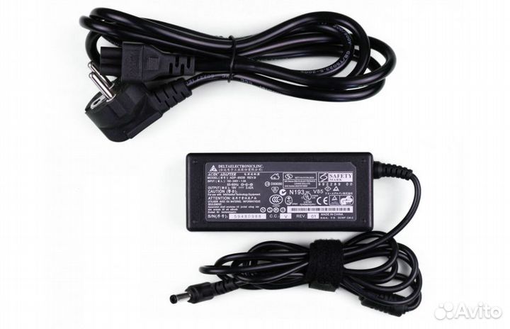 Блок питания (зарядка) Asus R508CA