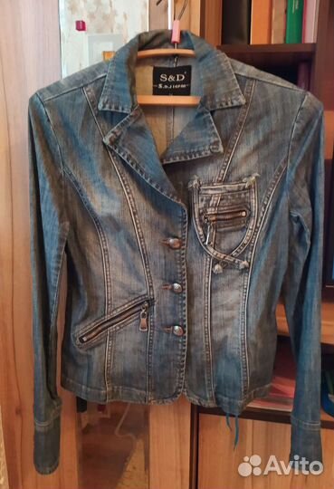 Куртка джинсовая