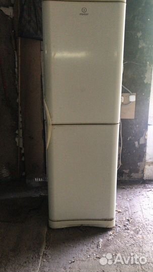 Холодильник бу