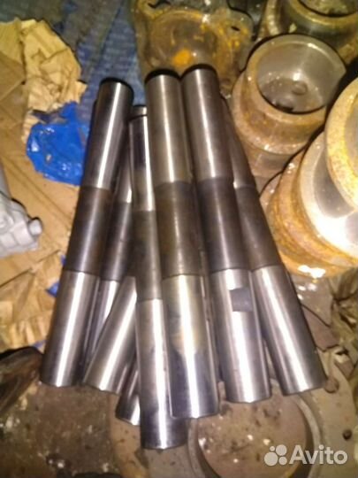 Шкворень переднего моста грейдер дз-122 дз-180