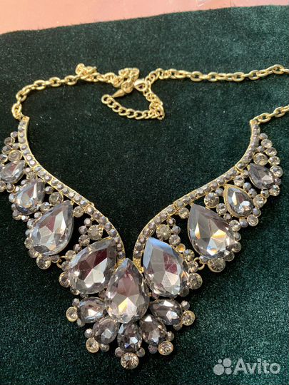Колье ожерелье