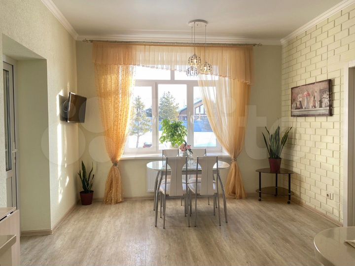 Дом 190 м² на участке 30 сот.