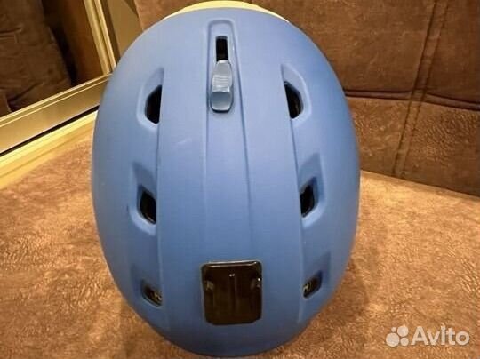 Горнолыжный шлем