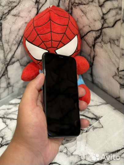 iPhone 11 Pro, 64 ГБ