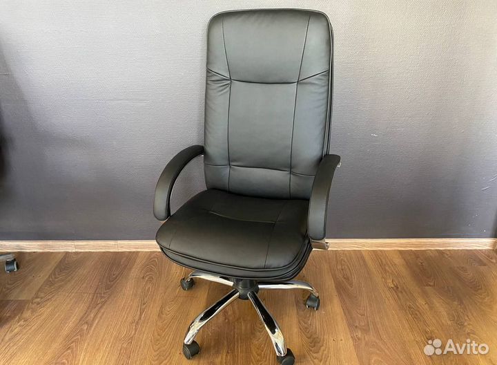 Офисное кресло. Удобное