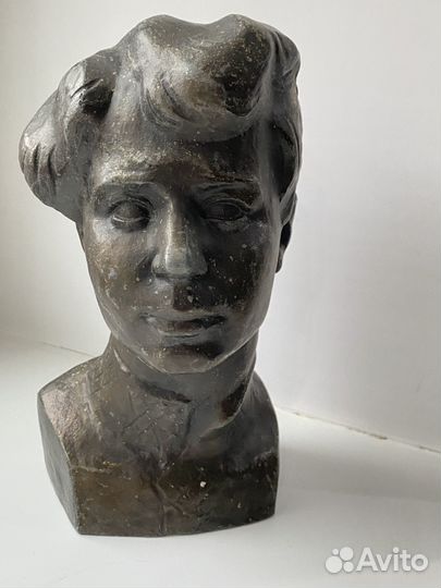 Есенин бюст Металл ск Ерохова. СССР