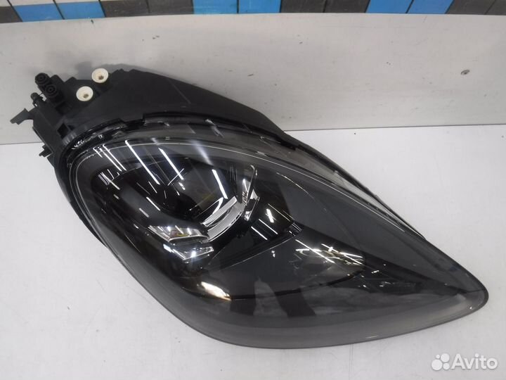 Б/У Б/У Фара правая 9Y0941040T porsche